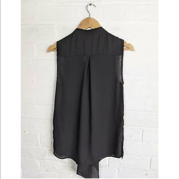 H&M Chiffon Ruffle Front Sleeveless Blouse - Picture 6 of 7